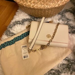 Tory Burch Robinson Chain Wallet